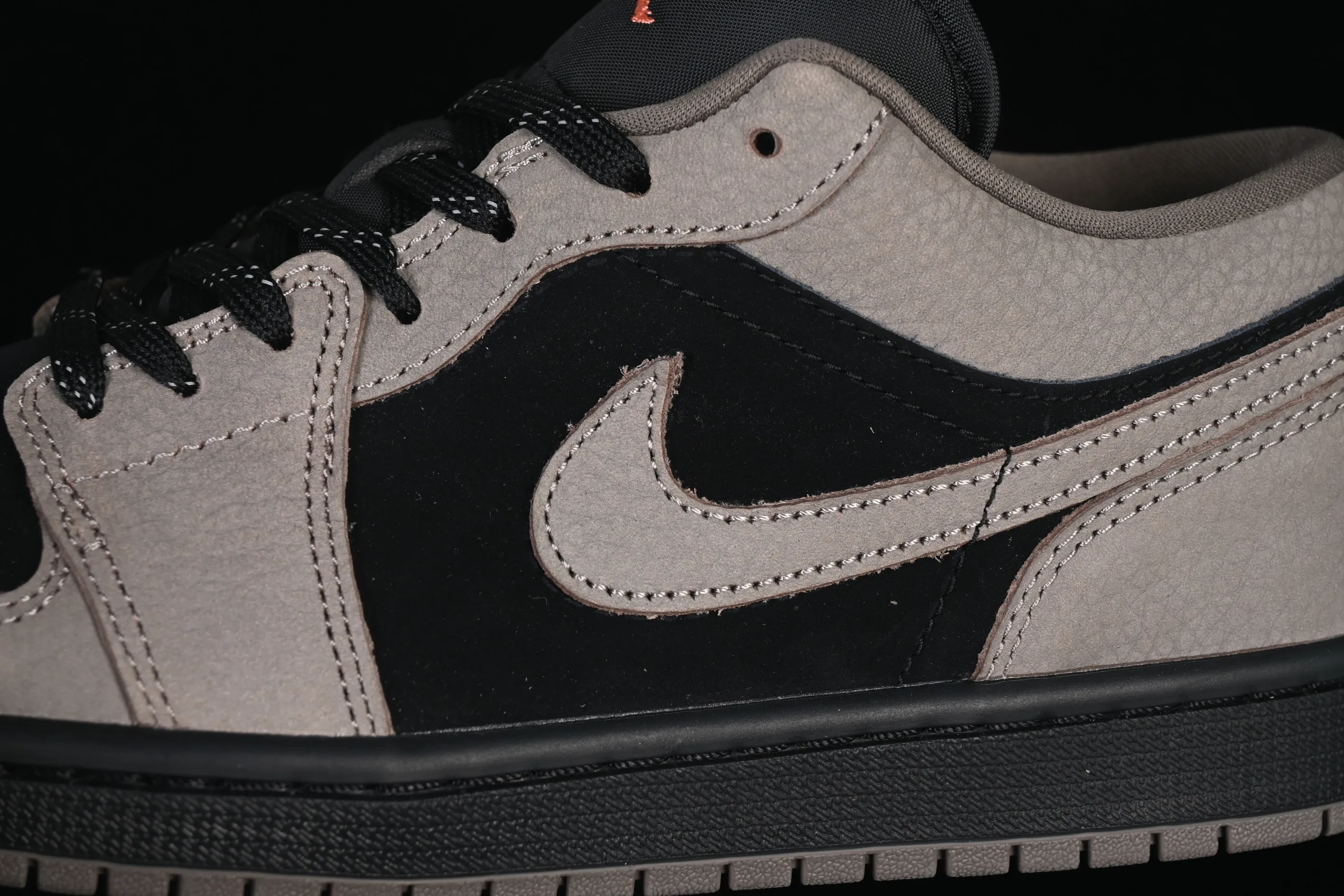 All Categories Air Jordan Jordan Series Basketball Shoes Air Jordan 1 Low G Version Pure Original Air Jordan 1 Low AJ1 Joe 1 Milk Tea Mocha Low State Cultural Casual Shoes IB7109-005